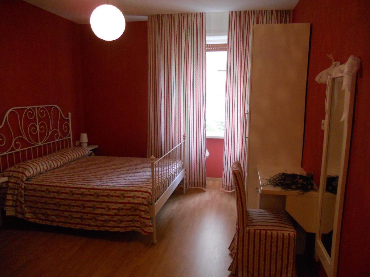 Ferienwohnung Vieniaroma Zimmer foto